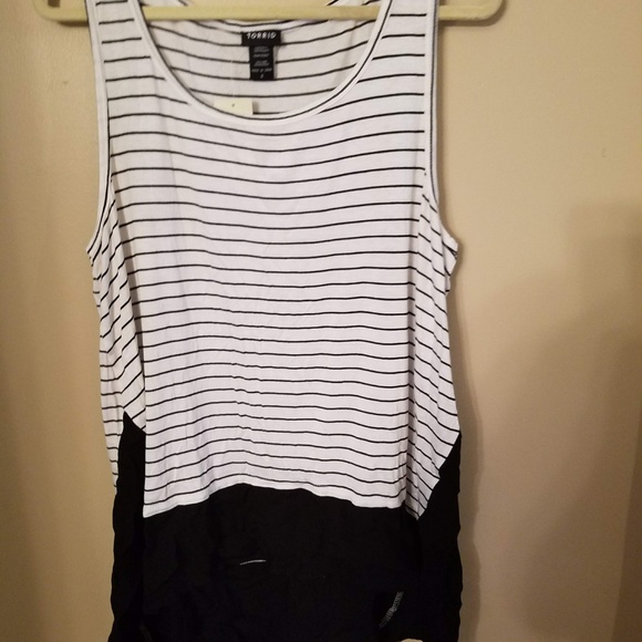 Torrid Striped Contract H-Lo Tank - Picture 3 of 6